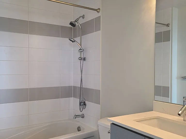 5168 Yonge St #Penthouse 203 — Photo 8