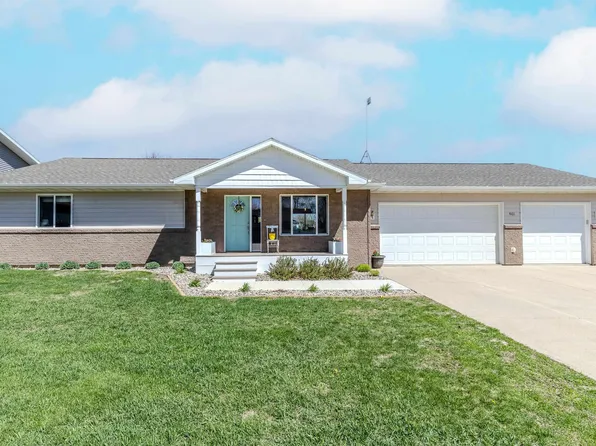 4101 15th St, Spirit Lake, IA 51360
