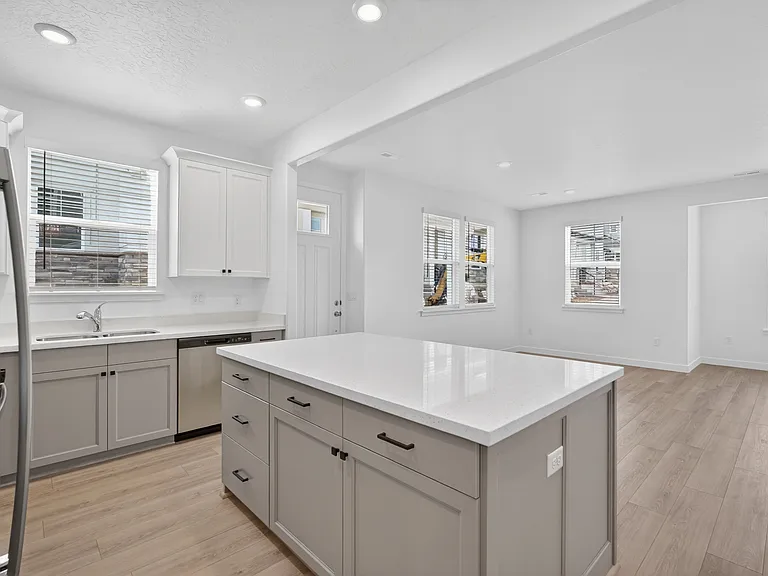 12648 S Mine Loop Ln — Photo 8