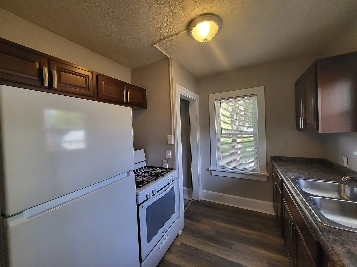 2 Bedroom, 1 Bathroom home! — Photo 3