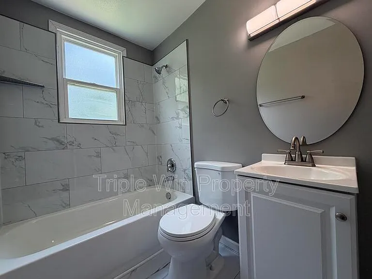 2308 Huntington Ave — Photo 24