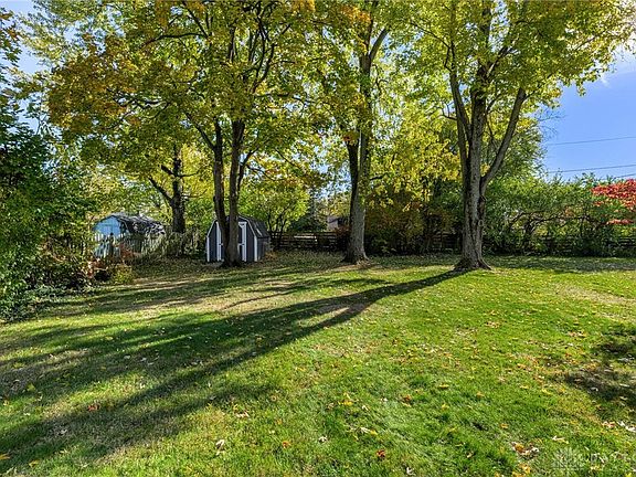 3rd image of 68 Martha Ave