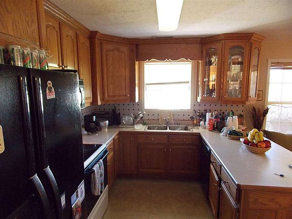 5th image of 466 Pisces Ave