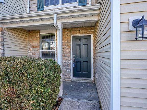 3rd image of 6257 Brassie Ave
