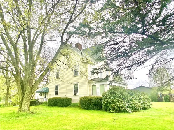 100 McCain St, Manorville, PA 16238