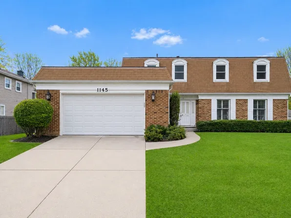 1145 W Hunting Dr, Palatine, IL 60067