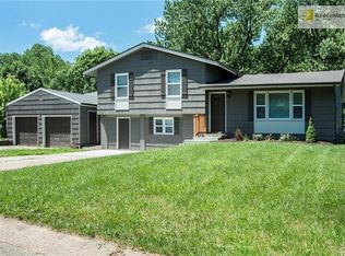 1713 Russell Rd, Pleasant Hill, MO 64080