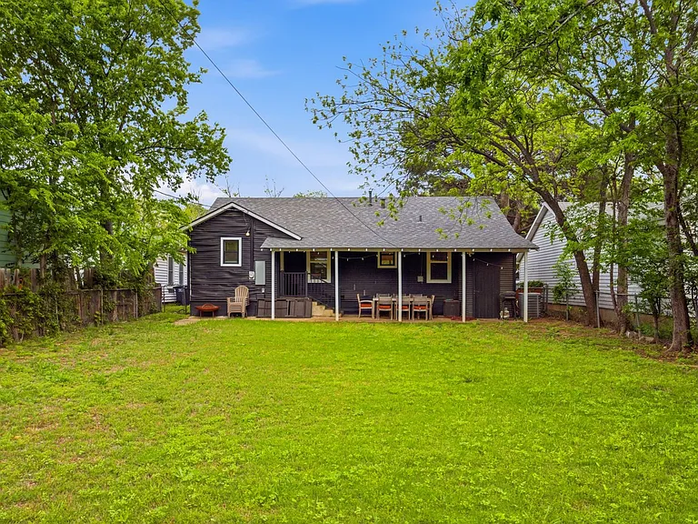 2712 Frazier Ave — Photo 24