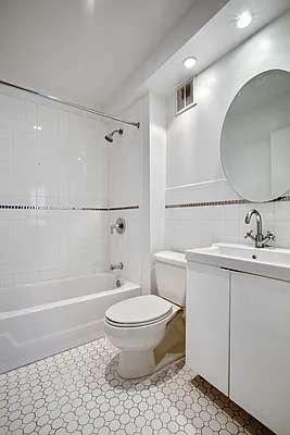 Rented by Douglas Elliman | media 16