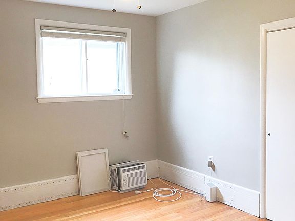 Upper Floor: Guest Bedroom