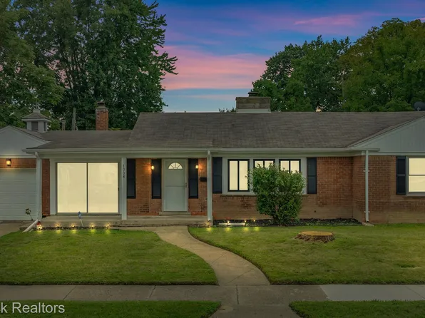 1008 E Robert Ave, Hazel Park, MI 48030