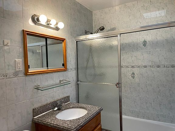 5th image of 6111 183rd St Floor 2
