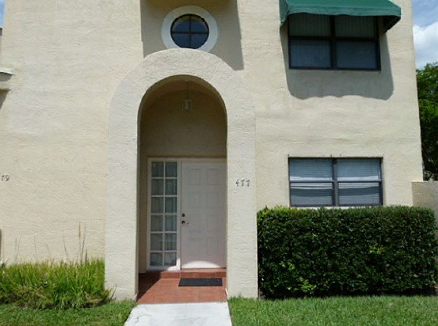 1st image of 477 NW 36th Ave