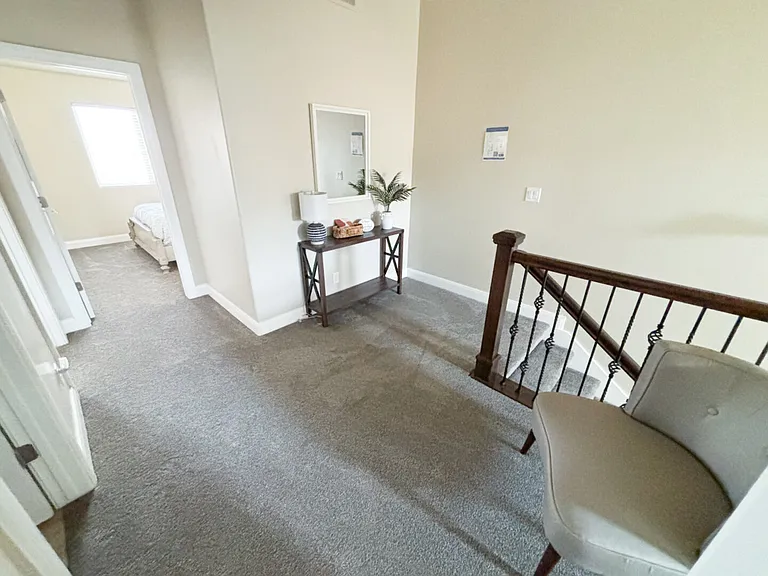 N Coral Ridge Dr — Photo 14