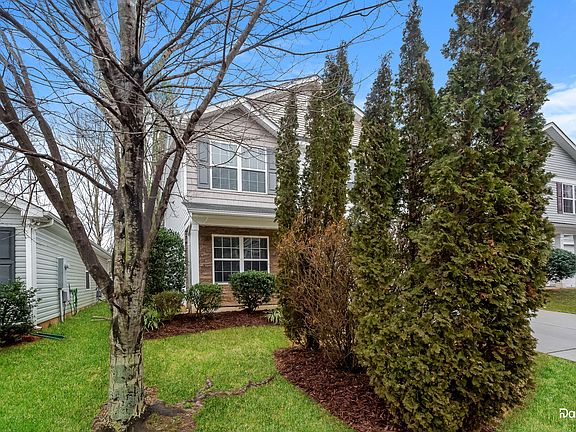3rd image of 5416 Idlewild Rd N