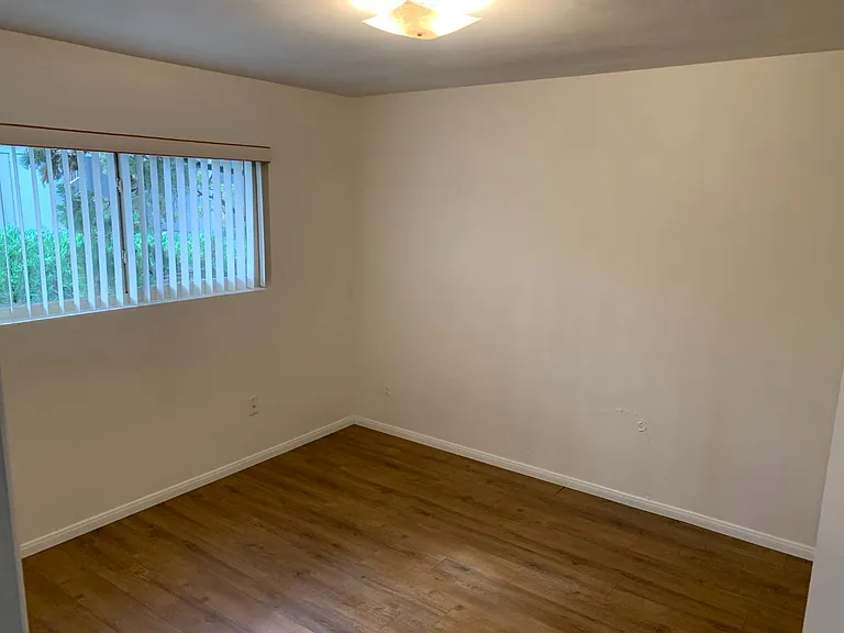 Unit Photo