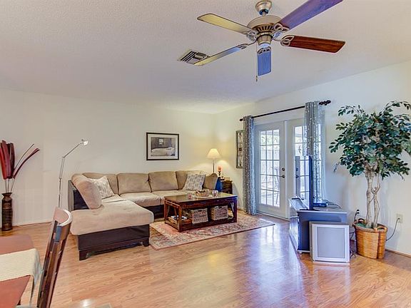 5th image of 2573 Robinson Ave