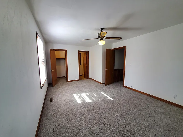231 Crescent Dr — Photo 11