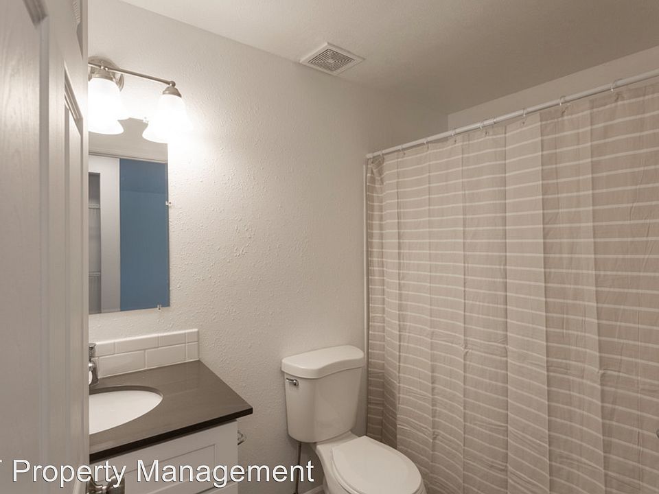 2nd image of 321 6th St #1