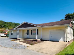 101 Pinehurst Dr, Sutton, WV 26601