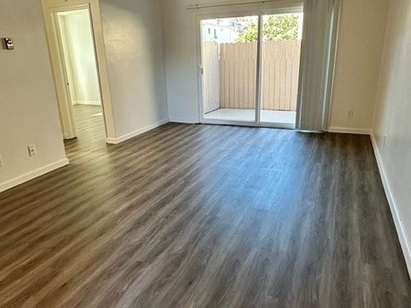 4th image of 4444 Kendall St #5