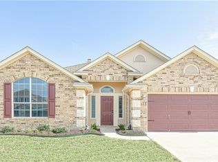 113 Silverado Trl, Victoria, TX 77901