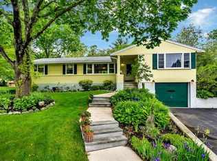 162 Holly Ln, Holliston, MA 01746