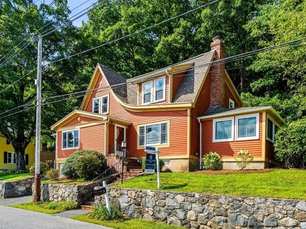 51 Lake St, Middleton, MA 01949