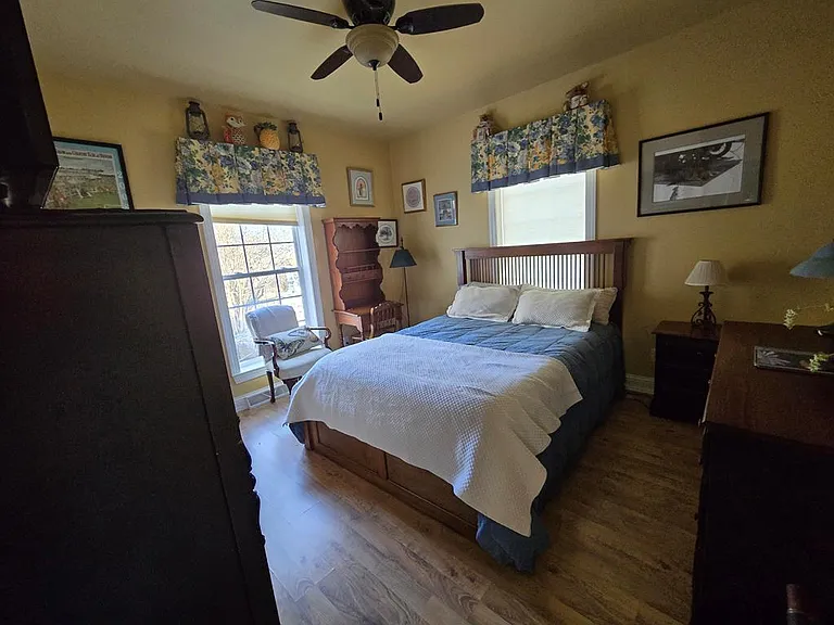 8198 Francisco Rd — Photo 14