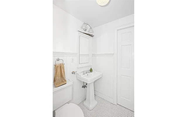 Sold by Douglas Elliman | media 34