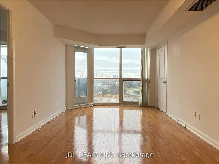 5791 Yonge St #803 — Photo 7