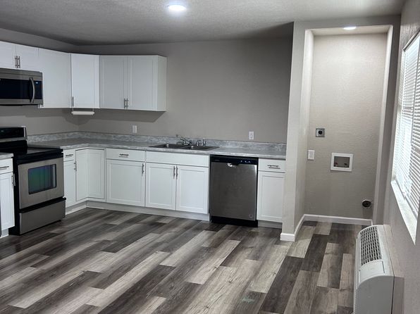 1601 W Main St #4