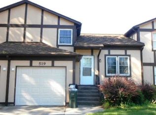 519 W 61st St, Davenport, IA 52806