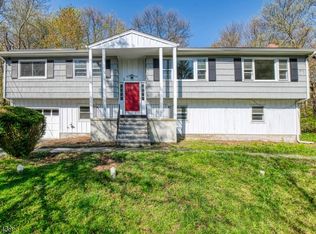 625 Snake Den Rd, West Milford, NJ 07480