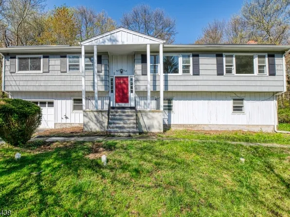 625 Snake Den Rd, West Milford Twp., NJ 07480