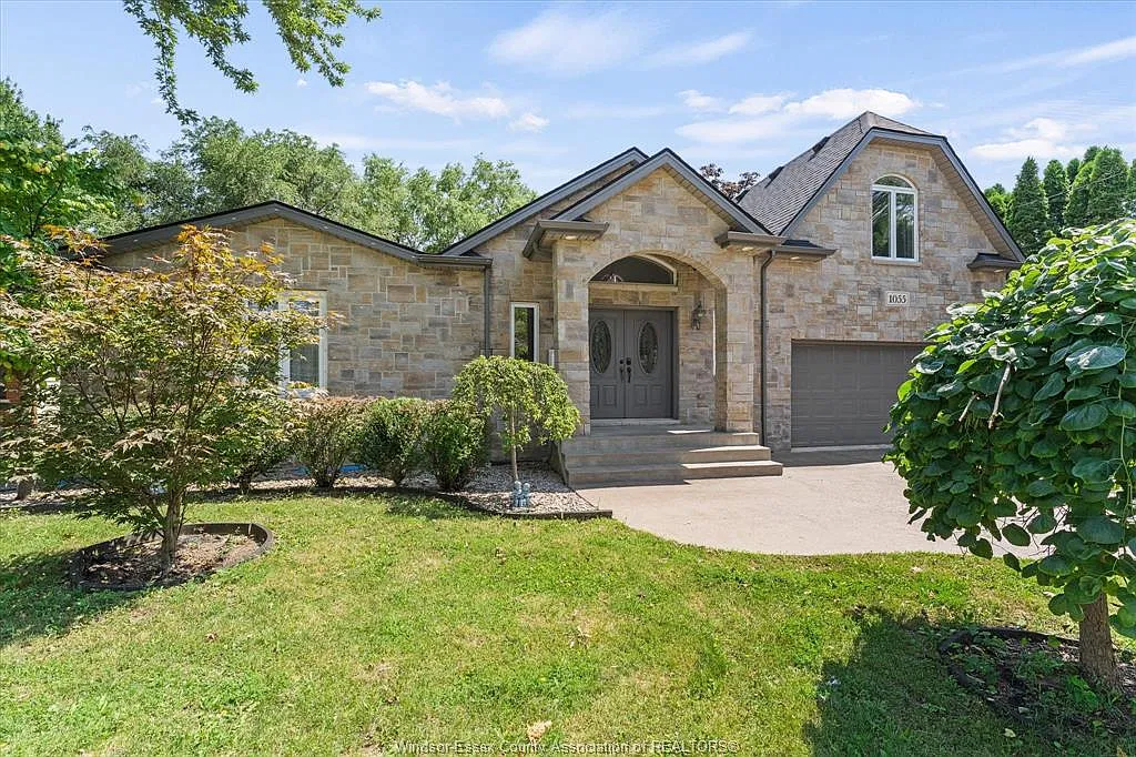 6 bed, 2282 sqft, $4,100 — Photo 2