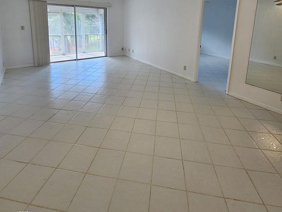 5th image of 4900 Washington Street #309