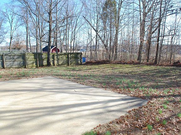 4th image of 612 Corinth Ct