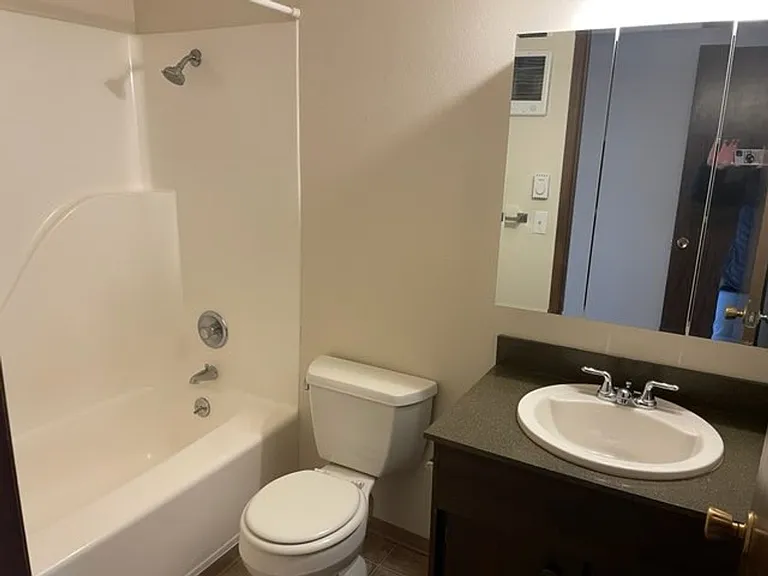 Fairmont Terrace — Photo 7