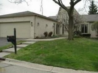 5108 Woodlands Ln #1, Bloomfield Hills, MI