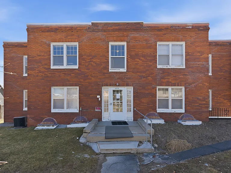 3515 Leavenworth St #5 — Photo 8