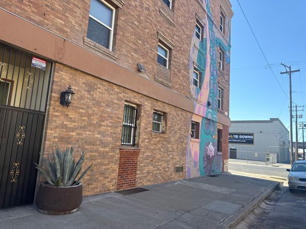 34 S Aurora St