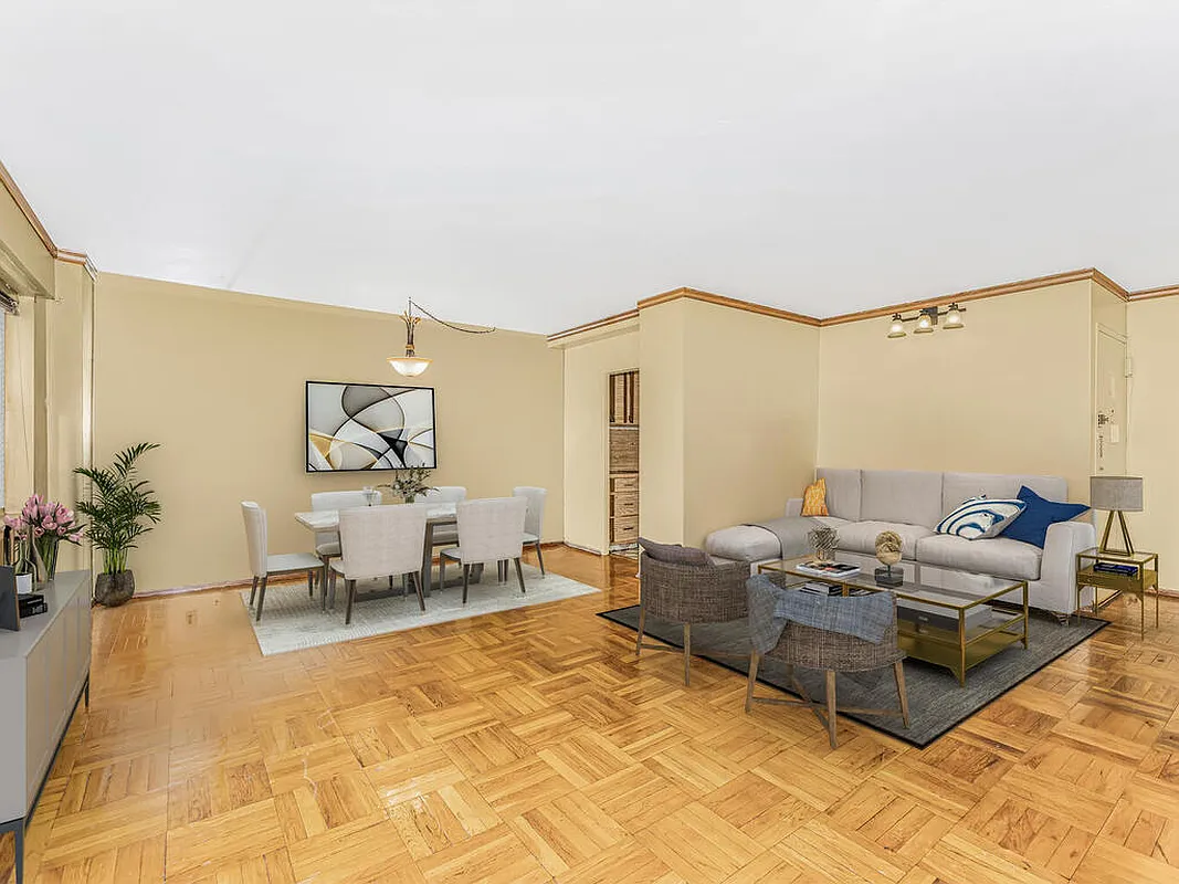 9 Fordham Hill Oval Unit 7D  