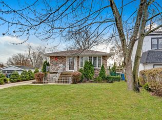 6969 W 113th St, Worth, IL