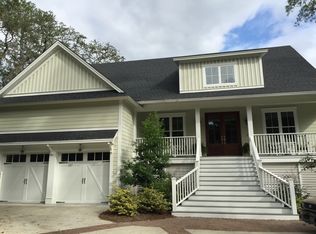 201 Schooner Dr, Savannah, GA 31410