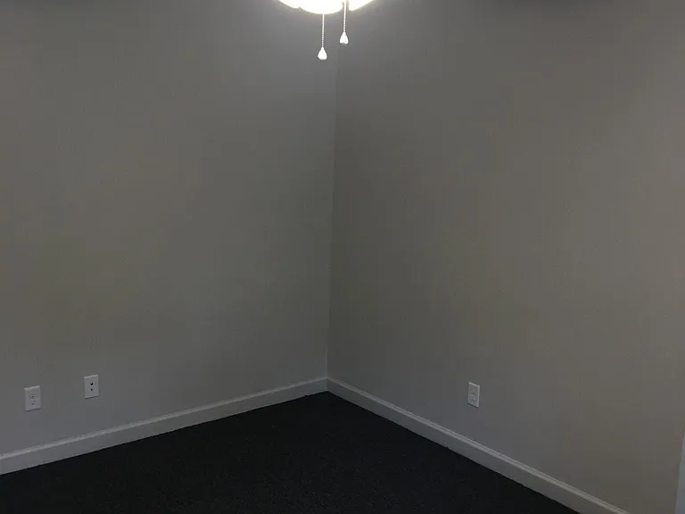 525 Hillsborough St — Photo 9