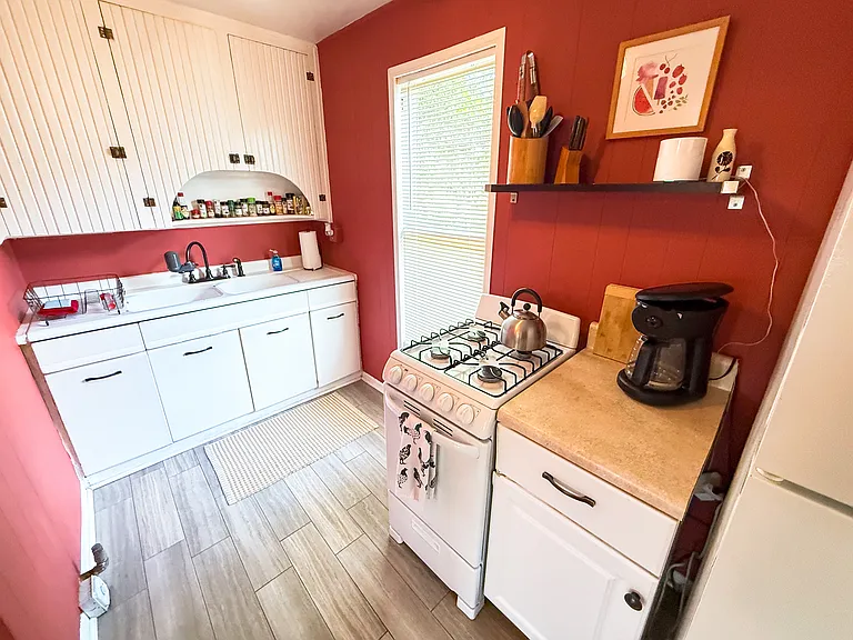 818 7th Ave N #FULLY FURNISHED — Photo 6