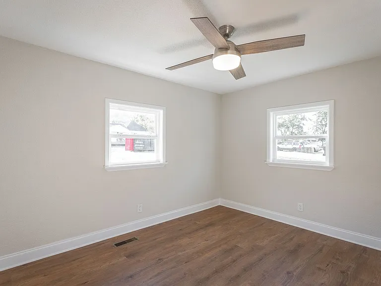 1902 S Watkins Street | Multifamily Living in Mill Town — Photo 12