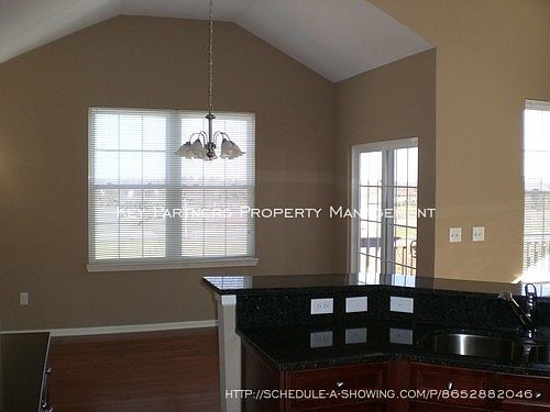 4th image of 15816 Conser St
