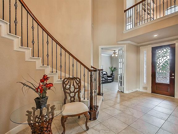 5th image of 8211 Mier Manor Ct